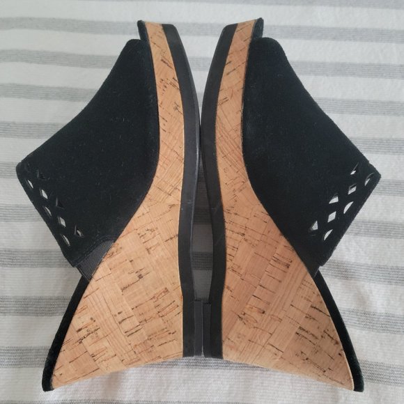 Franco Sarto Platform Wedge Slides - Picture 3 of 9